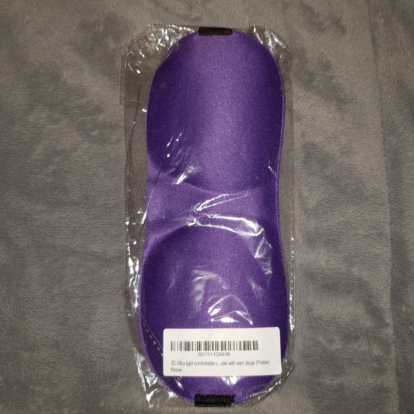 3 for $5.00 - 3D Sleep Eye Mask w/Earplugs - Picture 6 of 8